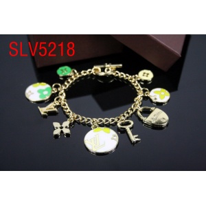$19.00,Louis Vuitton Bracelets For Women in 86153