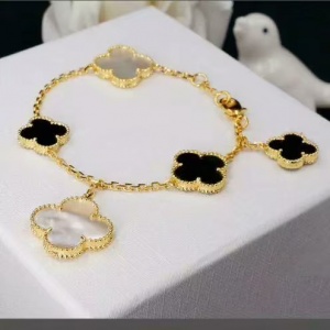 $37.00,2019 New Cheap AAA Quality Vanclee&Arpels Bracelets For Women # 198820