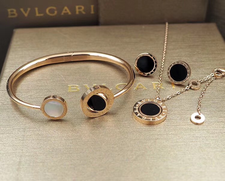 2019 New Cheap AAA Quality Bvlgari Necklace Bracelets Set For Women # 199212, cheap Bvlgari Necklace, only $49!