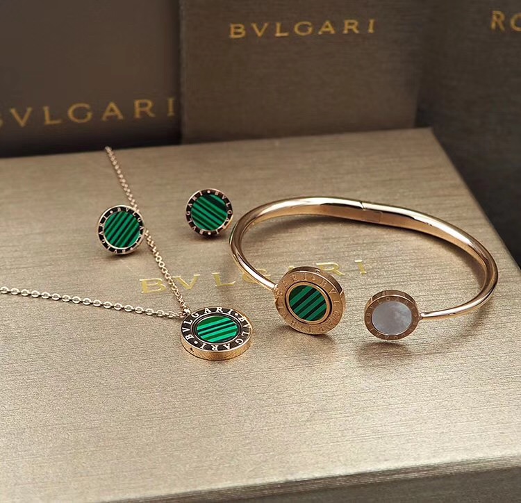 2019 New Cheap AAA Quality Bvlgari Necklace Bracelets Set For Women # 199217, cheap Bvlgari Necklace, only $49!