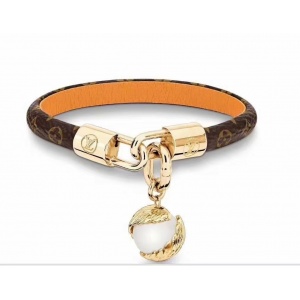 $42.00,2020 Cheap Louis Vuitton Bracelets For Men # 214709