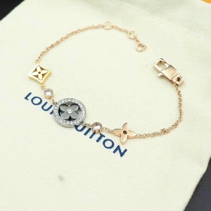 $42.00,2020 Cheap Louis Vuitton Bracelets For Men # 214713