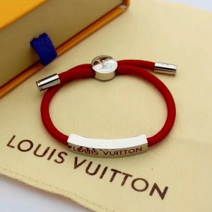 $42.00,2020 Cheap Louis Vuitton Bracelets For Men # 214716