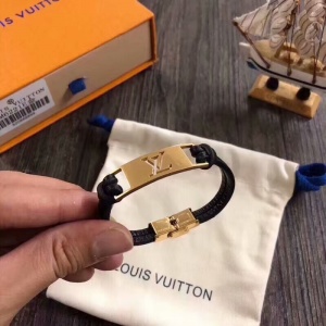 $42.00,2020 Cheap Louis Vuitton Bracelets For Men # 214741