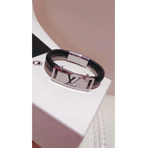 $42.00,2020 Cheap Louis Vuitton Bracelets For Men # 214742