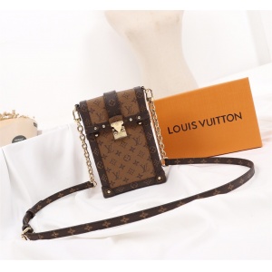$89.00,2020 Cheap Louis Vuitton Monogram Pochette Trunk Verticale For Women # 216174