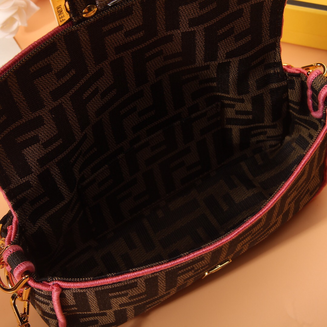 Cheap 2020 Cheap Fendi Shoulder Bag Small For Women # 222685,$112 [FB222685] - Designer Fendi ...