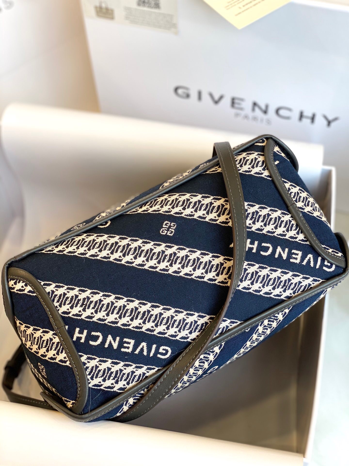 Cheap 2020 Cheap Givenchy Handbag For Women 225664,169 [FB225664