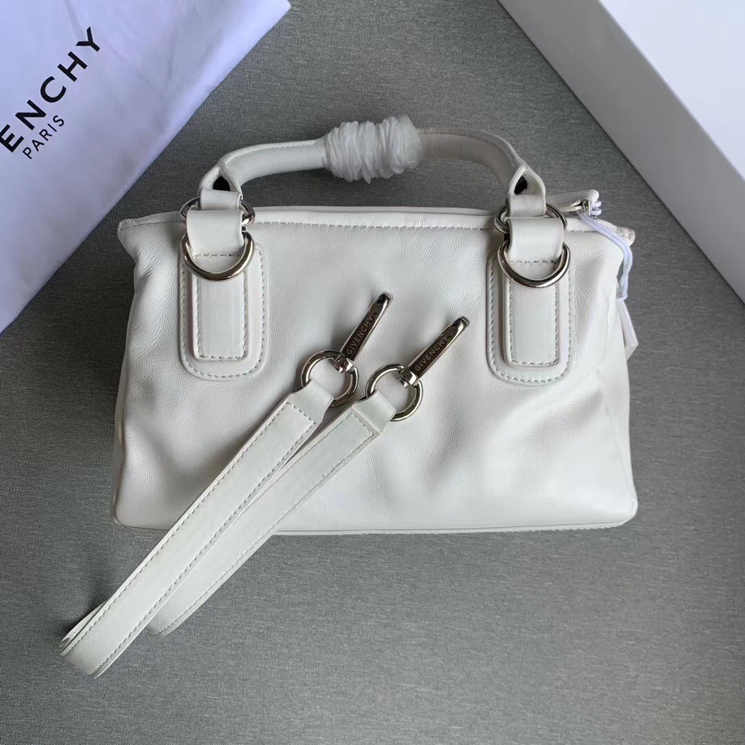 Cheap 2020 Cheap Givenchy Handbags For Women 228069,159 [FB228069