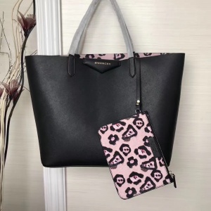$135.00,2020 Givenchy Handbags For Women # 229156