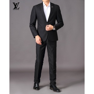 $110.00,2020 Louis Vuitton Suits For Men in 229308