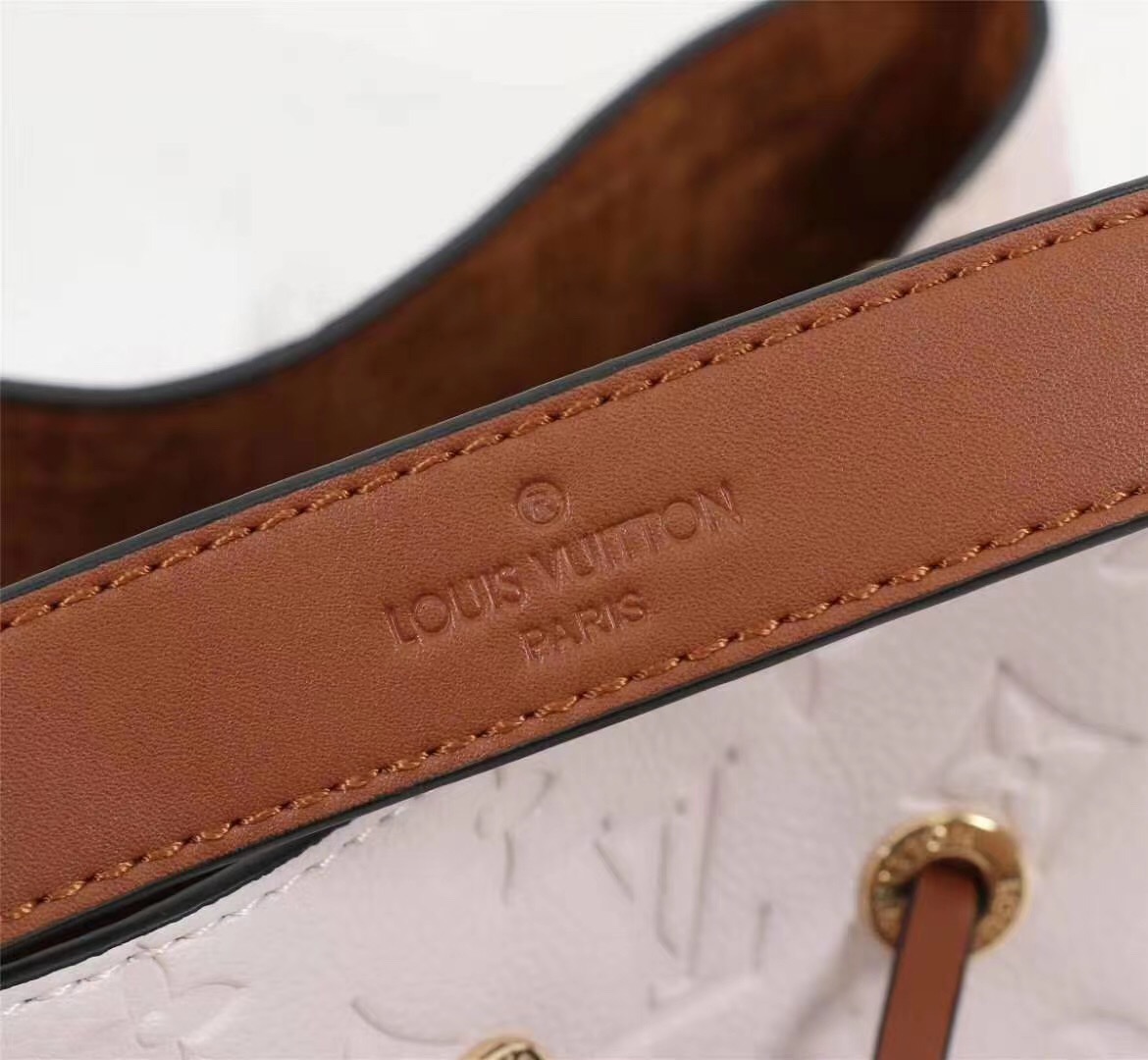 Cheap 2020 Louis Vuitton Handbags # 229107,$82 [FB229107] - Designer LV Handbags Wholesale
