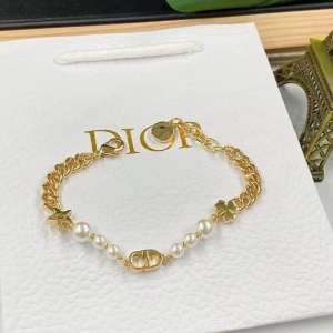 $35.00,2020 Dior Bracelets For Women # 230802