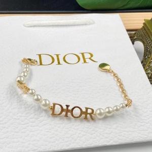 $35.00,2020 Dior Bracelets For Women # 230803