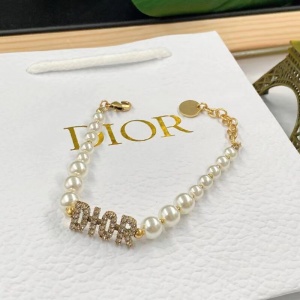 $35.00,2020 Dior Bracelets For Women # 230808
