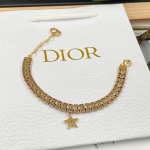 $35.00,2020 Dior Bracelets For Women # 230819