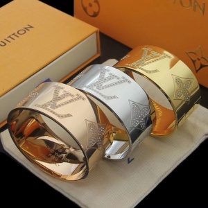 $35.00,2020 Louis Vuitton Bracelets For Women # 230981