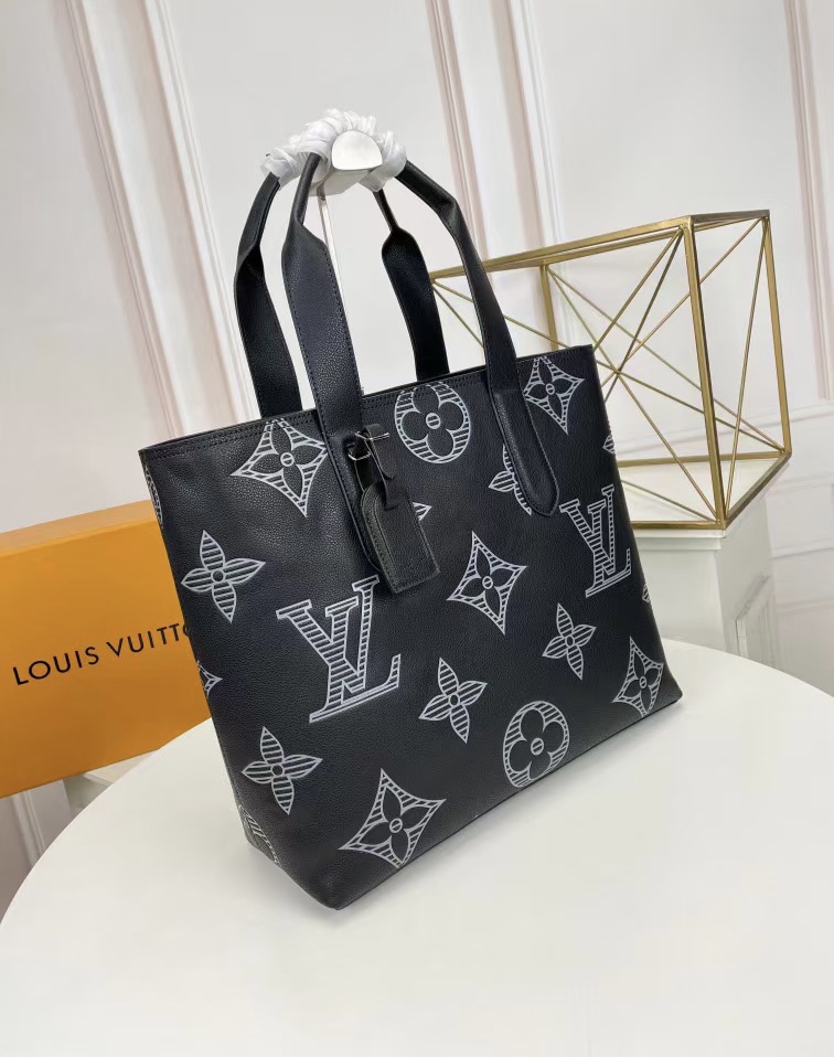 Cheap 2021 AAA Quality Louis Vuitton Beltbag # 236520,$195 [FB236520 ...