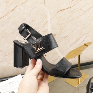 $65.00,Louis Vuitton Sandals For Women # 237884