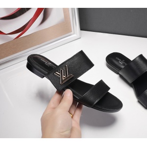 $65.00,Louis Vuitton Sandals For Women # 237887