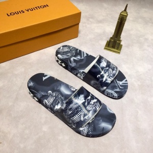 $65.00,2021 Louis Vuitton Slippers For Men # 240439