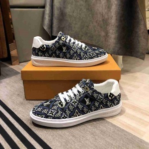 $82.00,2021 Louis Vuitton Causual Sneakers For Men in 240875