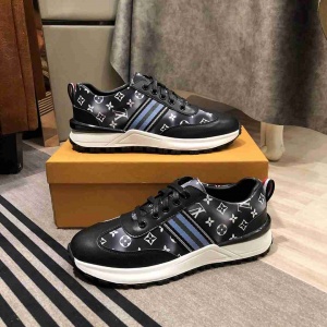 $82.00,2021 Louis Vuitton Causual Sneakers For Men in 240887