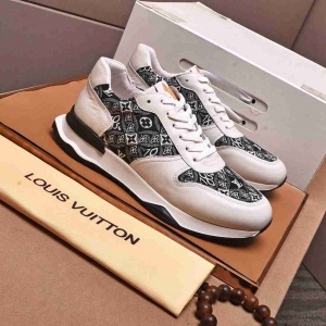 $82.00,2021 Louis Vuitton Causual Sneakers For Men in 240954