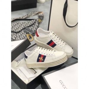 $82.00,2021 Gucci Causual Sneakers For Wome in 241198