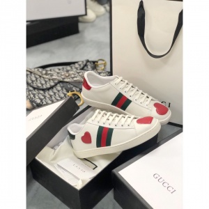 $82.00,2021 Gucci Causual Sneakers For Wome in 241226