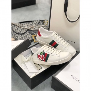 $82.00,2021 Gucci Causual Sneakers For Wome in 241230