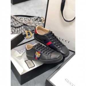 $82.00,2021 Gucci Causual Sneakers For Wome in 241245