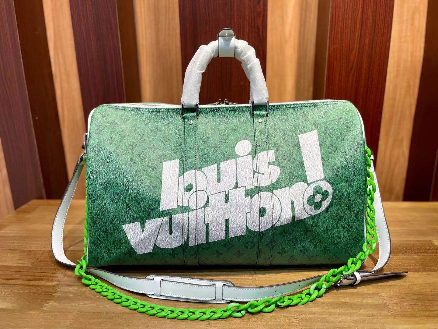 Louis Vuitton Vavin PM Black and Gold for Sale in Las Vegas, NV - OfferUp