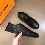 2021 Louis Vuitton Causual Sneakers For Men in 241045
