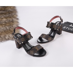$75.00,2021 Louis Vuitton Sandals For Women # 241829