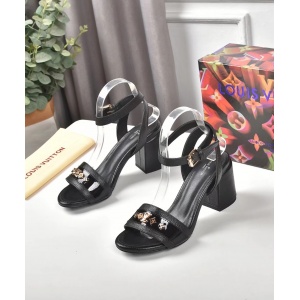 $75.00,2021 Louis Vuitton Sandals For Women # 241842