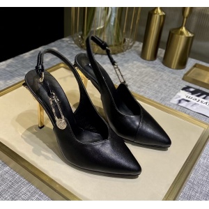 $79.00,2021 Versace Sandals For Women # 241906
