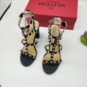 $69.00,2021 Valentino Sandals For Women # 242014