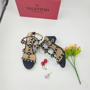 $69.00,2021 Valentino Sandals For Women # 242017