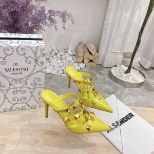 $79.00,2021 Valentino Sandals For Women # 242046