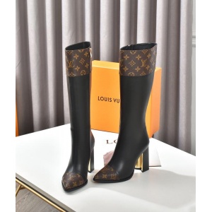 $125.00,2021 Louis Vuitton Boots For Women # 247154