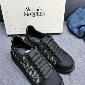 $89.00,2021 Alexander McQueen Unisex # 247209