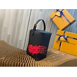 2021 Louis Vuitton 15*24*15cm Bag in 247692