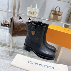 $135.00,2021 Louis Vuitton Boots For Women in 248348