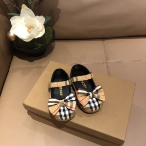 $65.00,Burberry Shoes For Kids # 248923