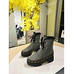 2021 Louis Vuitton Boots For Women in 248412