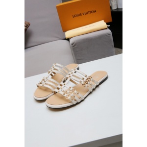 $82.00,Louis Vuitton Sandals For Women # 251096