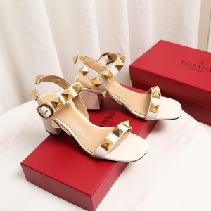 $75.00,Valentino Sandals For Women # 251145