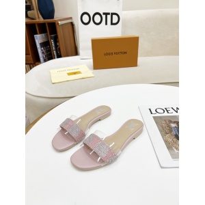 $75.00,Louis Vuitton Sandals For Women # 251498