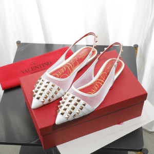 $75.00,Valentino Sandals For Women # 251668